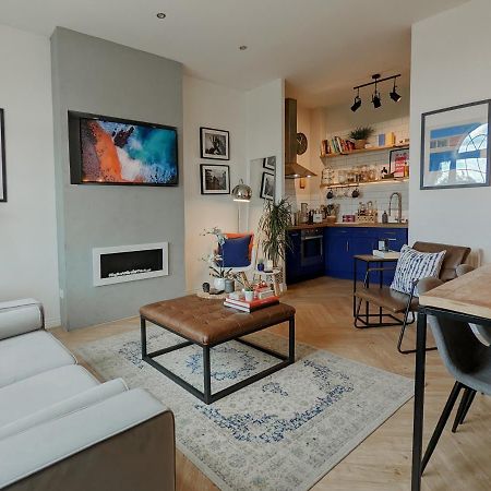 Spacious, Mid-Century 1 Bedroom Apartment Quedgeley Exterior foto
